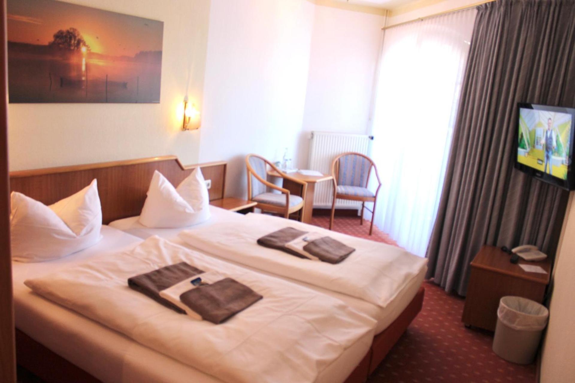 Hotel Seerose Bad Malente Bagian luar foto