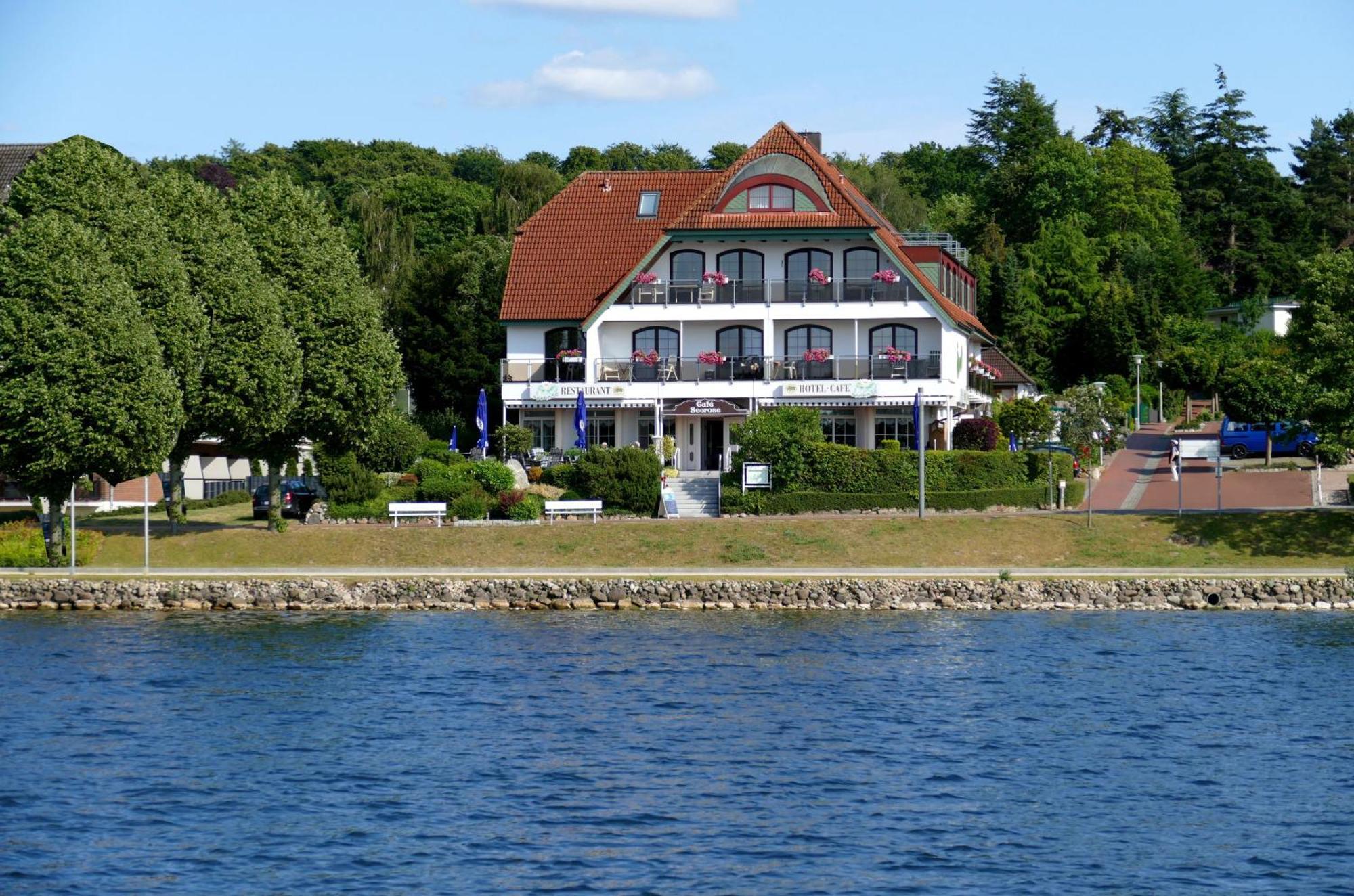 Hotel Seerose Bad Malente Bagian luar foto